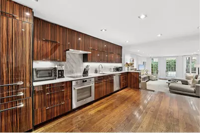 165 E 71st Street, New York City, NY 10021 - Photo 3