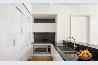 240 Park Avenue S #3D, New York City, NY 10003 - Photo 3