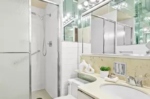 20 E 9th St, New York City, NY 10003 - Photo 25