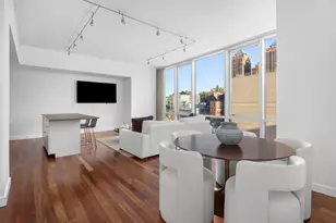 8 Union Square S, New York City, NY 10003 - Photo 1