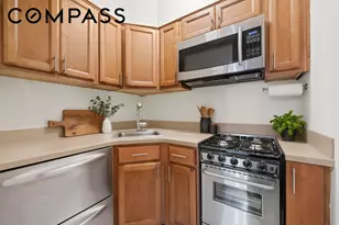 110 E 57th St, New York City, NY 10022 - Photo 9