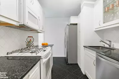 301 E 78th Street #7E, New York City, NY 10075 - Photo 5