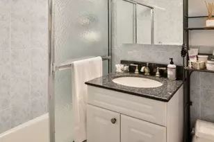 330 E 49th St, New York City, NY 10017 - Photo 5