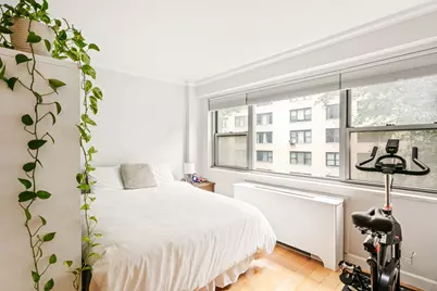 330 E 49th Street #4E, New York City, NY 10017 - Photo 3