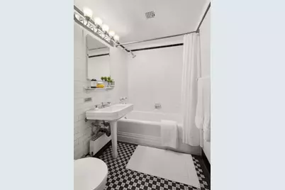 353 W 56th Street #3K, New York City, NY 10019 - Photo 5