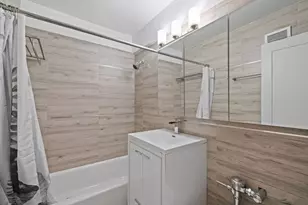 335 E 51st St, New York City, NY 10022 - Photo 3