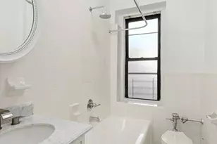 34-20 83rd St, New York City, NY 11372 - Photo 5
