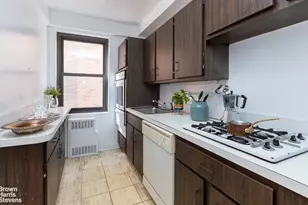 425 E 79th St, New York City, NY 10021 - Photo 7