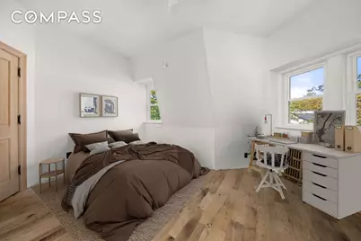 351 St Pauls Avenue, New York City, NY 10304 - Photo 17