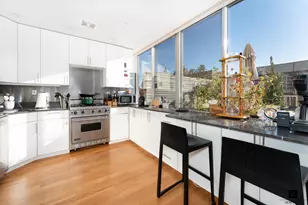 525 E 11th St, New York City, NY 10009 - Photo 11
