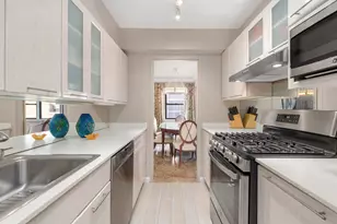 220 E 67th St, New York City, NY 10065 - Photo 5