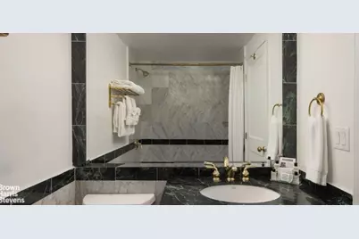 200 W 56th Street #1705, New York, NY 10019 - Photo 5