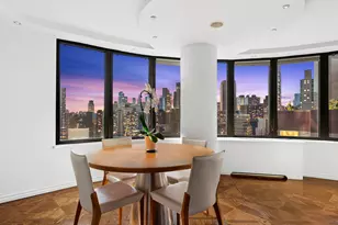 330 E 38th St, New York City, NY 10016 - Photo 3