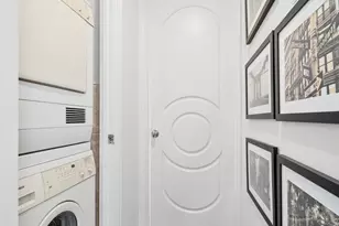 330 E 38th St, New York City, NY 10016 - Photo 13