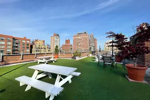 300 E 71st St, New York City, NY 10021 - Photo 11