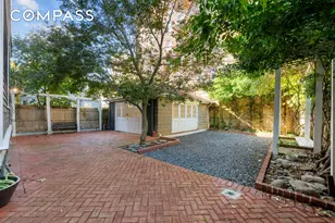 428 E 18th St, New York City, NY 11226 - Photo 19