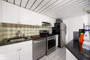 421 Hudson St, New York City, NY 10014 - Photo 3