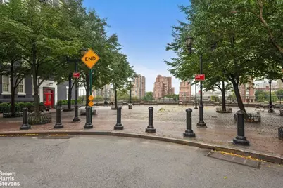 520 E 72nd Street #PHC, New York City, NY 10021 - Photo 17