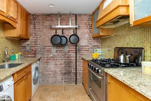 171 W 73rd St, New York, NY 10023 - Photo 3