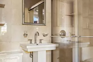 172 W 82 St, New York City, NY 10024 - Photo 11