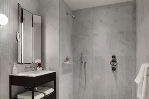 135 E 47th St, New York, NY 10017 - Photo 5