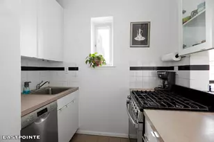 252 W 20th St, New York City, NY 10011 - Photo 3