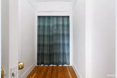 868 E 7th Street #4A, New York City, NY 11230 - Photo 7