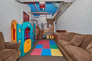 445 5th Ave, New York City, NY 10016 - Photo 19