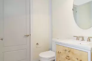 21 E 61st St, New York City, NY 10065 - Photo 5