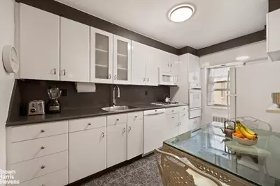 135 E 83rd Street #7A, New York City, NY 10028 - Photo 3