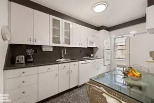 135 E 83rd St, New York City, NY 10028 - Photo 3