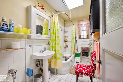 565 W 169th Street #1B, New York City, NY 10032 - Photo 7