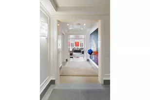 21 E 61st St, New York City, NY 10065 - Photo 5