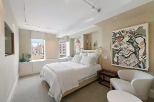 21 E 61st St, New York City, NY 10065 - Photo 13