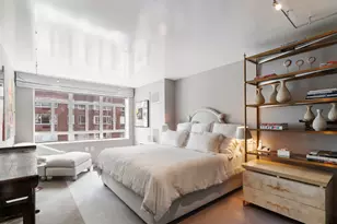 21 E 61st St, New York City, NY 10065 - Photo 11