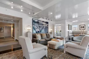21 E 61st St, New York City, NY 10065 - Photo 3