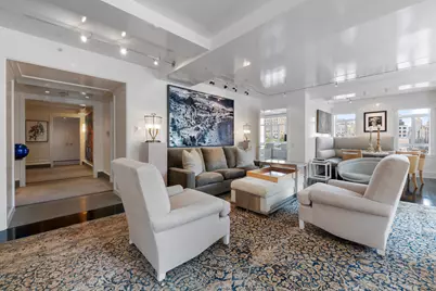 21 E 61st Street #8F, New York City, NY 10065 - Photo 3