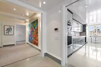 21 E 61st Street #8F, New York City, NY 10065 - Photo 7