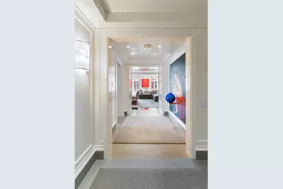 21 E 61st Street #8F, New York City, NY 10065 - Photo 5