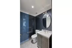 21 E 61st St, New York City, NY 10065 - Photo 17