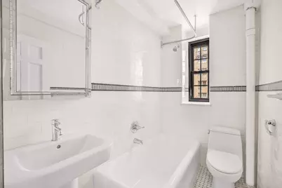 240 E 79th Street #11A, New York, NY 10075 - Photo 15