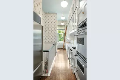 121 E 65th Street, New York City, NY 10065 - Photo 13