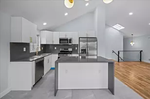 1321 E 69th St, New York City, NY 11234 - Photo 9