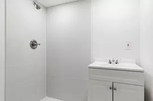 25 Veronica Pl, New York City, NY 11226 - Photo 11