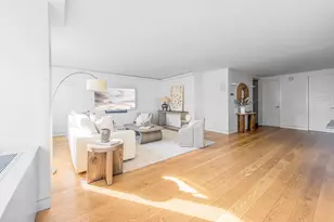 220 E 65th St, New York City, NY 10065 - Photo 5