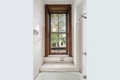 130 Manhattan Avenue, New York City, NY 10025 - Photo 11