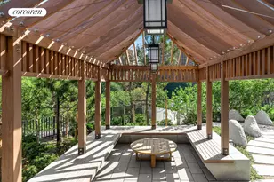 252 South St, New York City, NY 10002 - Photo 21