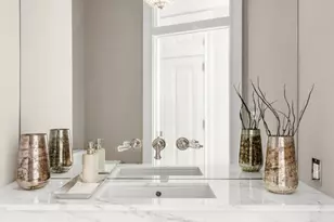 140 W 69th St, New York City, NY 10023 - Photo 9