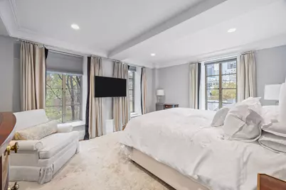 140 E 63rd Street #5DG, New York City, NY 10065 - Photo 9