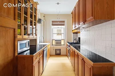 150 E 49th Street #9E, New York City, NY 10017 - Photo 3